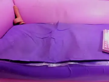 Chaturbate Live Sex Cam of mommy_dirty_squirt