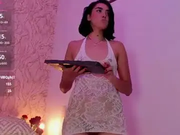 Chaturbate Live Sex Cam of skinnyisa