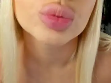 Chaturbate Live Sex Cam of stella_leee