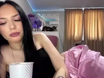 Chaturbate Live Sex Cam of reginavandivier