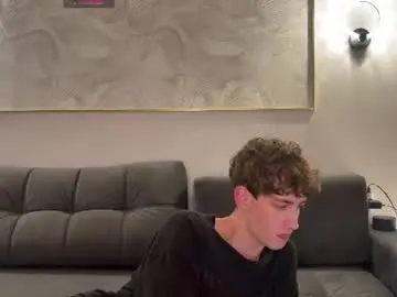 Chaturbate Nude Webcam of aronyou_win