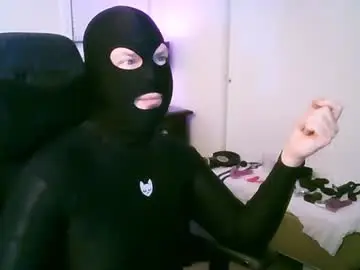 Chaturbate Live Sex Cam of latexminheadroom