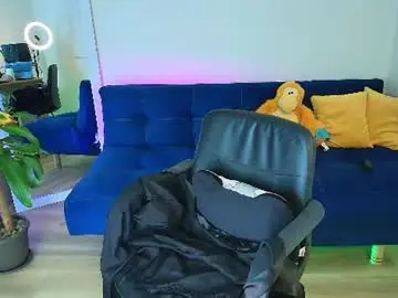 Chaturbate Adult Video Chat of ally_riso