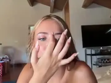 Chaturbate Sex Cam of honeyyy95