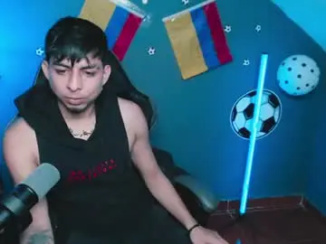 Chaturbate Best live sex cam show of mralpha_latino