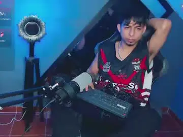 Chaturbate Sex Cam of mralpha_latino