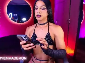 Chaturbate Live Porn of emma_demonn