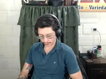 Chaturbate Watch Live Sex Cams of miguel__98