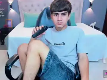 Chaturbate Watch Live Sex Cams of tommy18__