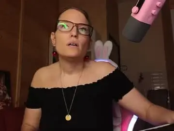 Chaturbate Free Live Porn of findom_lady_shine