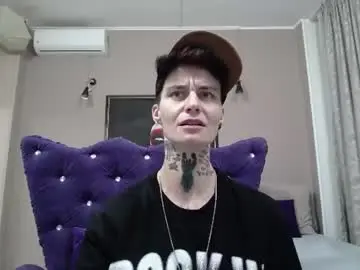 Chaturbate Live Sex of kennyvibe