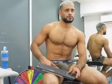 Chaturbate Sex Cam of emilio_brandon