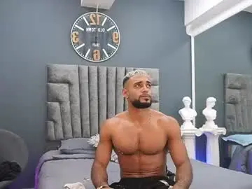 Chaturbate Free Live Porn of emilio_brandon