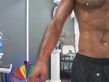 Chaturbate Nude Webcam of emilio_brandon