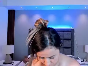 Chaturbate Live Sex of susann_ross