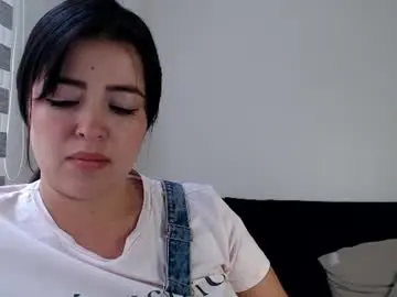 Chaturbate Live Sex Cam of aleska_bell69