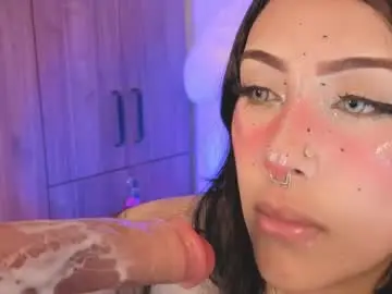 Chaturbate Watch Live Sex Cams of ashlynnlowe_