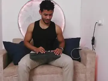 Chaturbate Live Sex Cam of damiann_rees