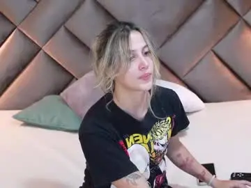 Chaturbate Sex Cam of sophia_loreenn