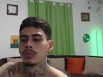 Chaturbate Adult Webcam of alpha_zom