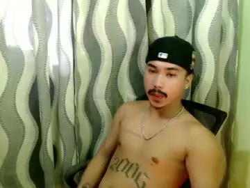 Chaturbate Live Sex Cam of dave_cummers