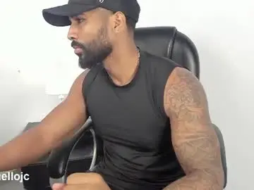 Chaturbate Best live sex cam show of xtipp3r