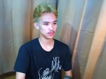Chaturbate Live Porn of urasiancumboix2