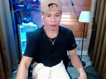 Chaturbate Live Sex of midnight_cum021725
