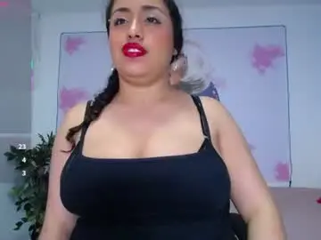 Chaturbate Live Sex Cam of cristal_horny19