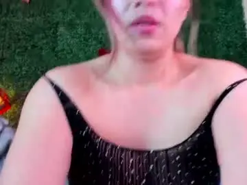 Chaturbate Live Sex Cam of kiaraa88