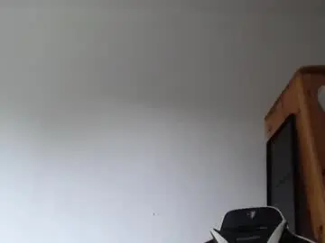 Chaturbate Watch Live Sex Cams of lisaskybaby