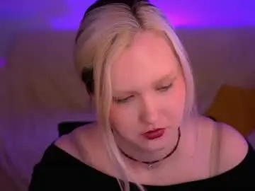 Chaturbate Free Live Porn of violettwoods