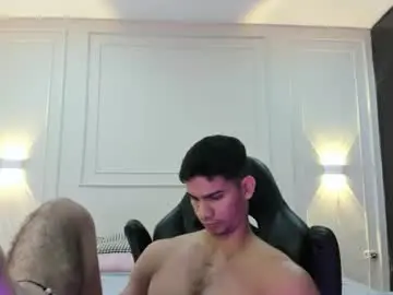 Chaturbate Live Sex Cam of andres_stud