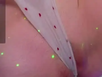 Chaturbate Private Sex Chat of emilyart_