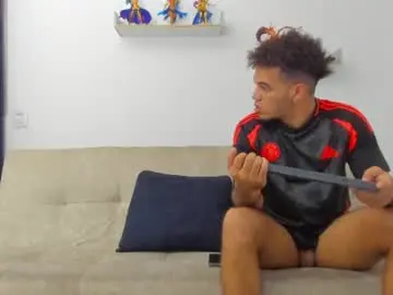 Chaturbate Free Porn Cam of straight__friends