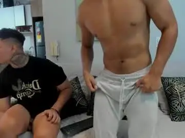 Chaturbate Live Sex of straight__friends