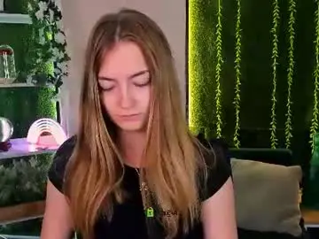 Chaturbate Live Sex Cam of baby_hotte
