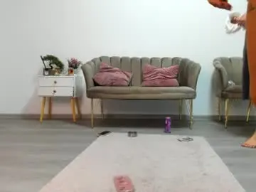 Chaturbate Free Porn Cam of holly_wood18