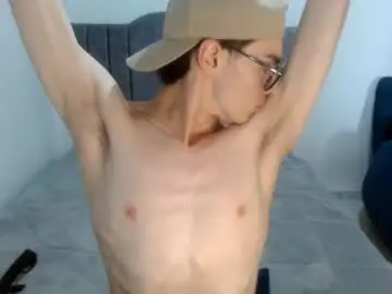 Chaturbate Live Sex Cam of stiv_grant