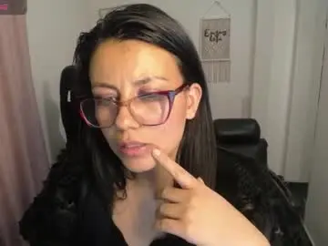 Chaturbate Live Sex Cam of queenrose94