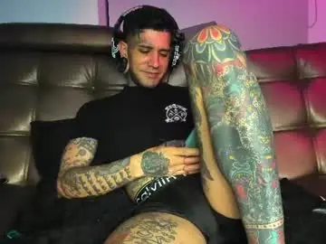Chaturbate Live Sex Cam of jhonny_ackerman