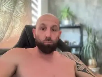 Chaturbate Live Sex Cam of tommyx01