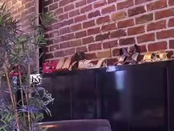 Chaturbate Live Sex Cam of helenceccile