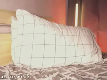 Chaturbate Live Sex Cam of liass_molly
