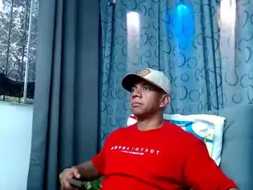 Chaturbate Live Sex Cam of tom_miller