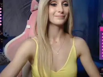 Chaturbate Live Sex Cam of strongalice