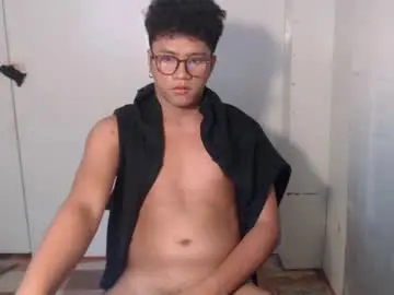 Chaturbate Watch Live Sex Cams of naughtyhot_star19