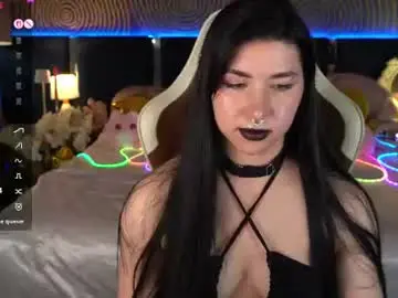 Chaturbate Live Sex Cam of emilycandys