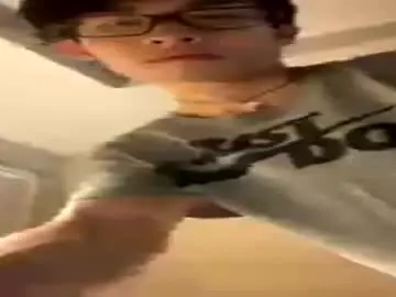 Chaturbate Sex Cam of hottiewithabody101
