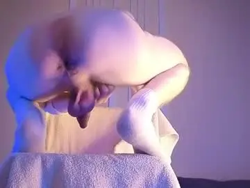 Chaturbate Live Sex Cam of viksons